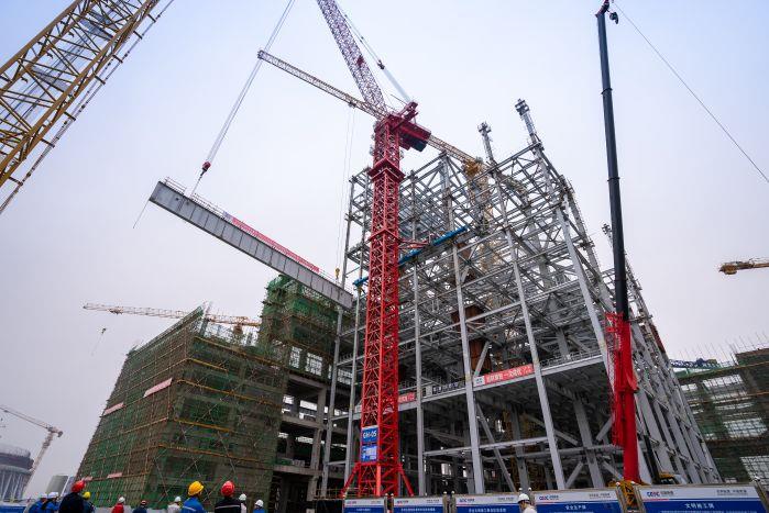 起吊！（攝影：陸世軒）